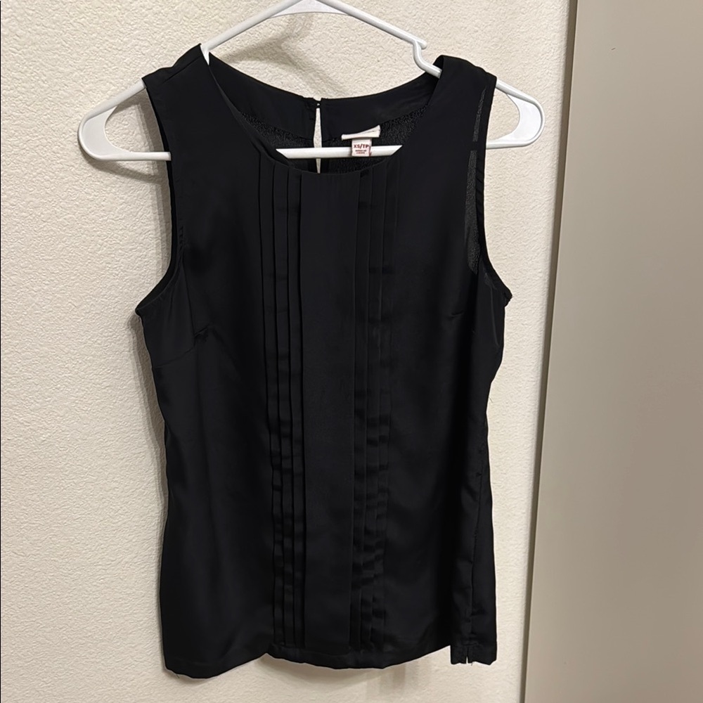 Merona Black Sleeveless Blouse